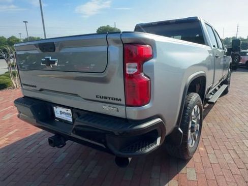 Used 2024 Chevrolet Silverado 2500 Custom w/ Custom Value Package AWD/4WD image 2