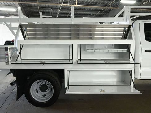 New 2026 Ford F550 2WD Crew Cab image 33