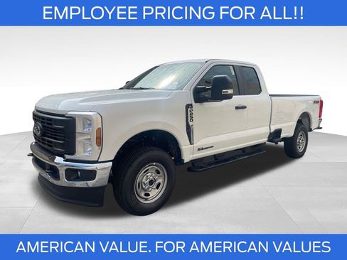 New 2025 Ford F250 XL w/ FX4 Off-Road Package AWD/4WD image 1