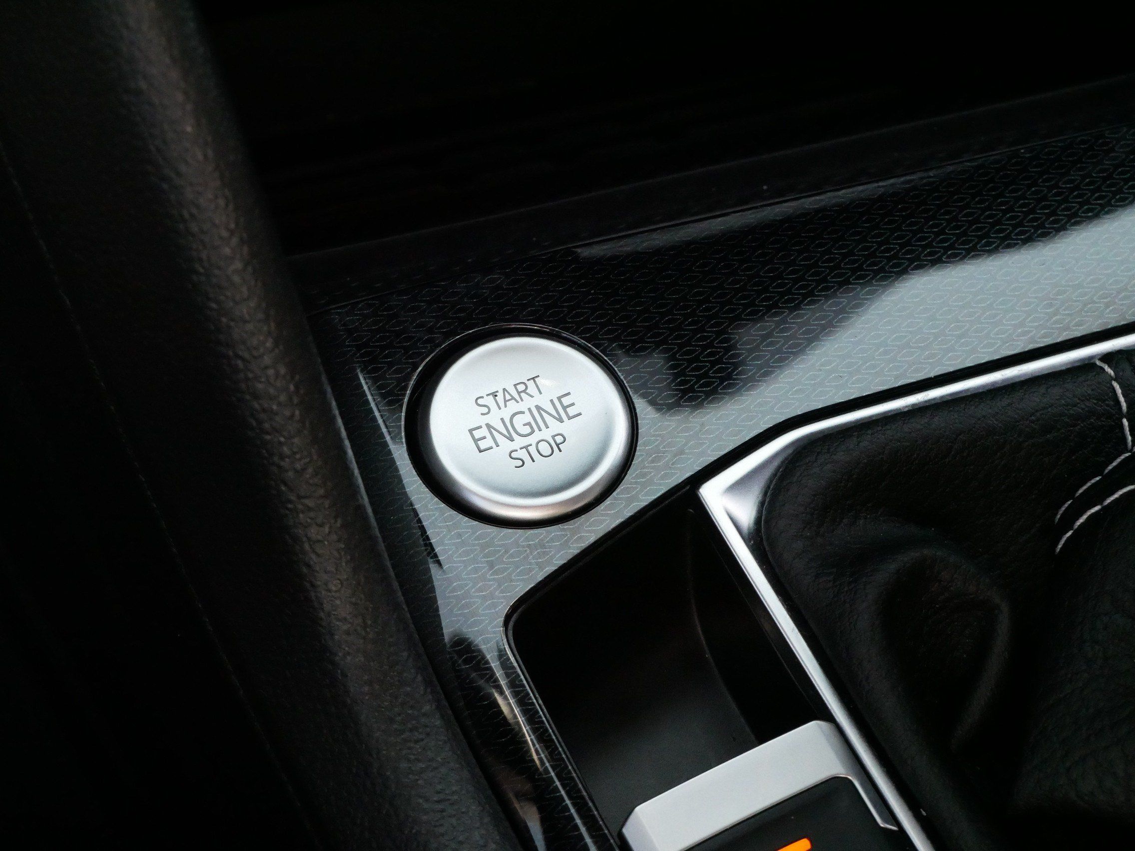 Certified 2025 Volkswagen Taos SE AWD/4WD image 28