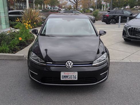 Used 2019 Volkswagen e-Golf SE w/ Driver Assistance Package image 3