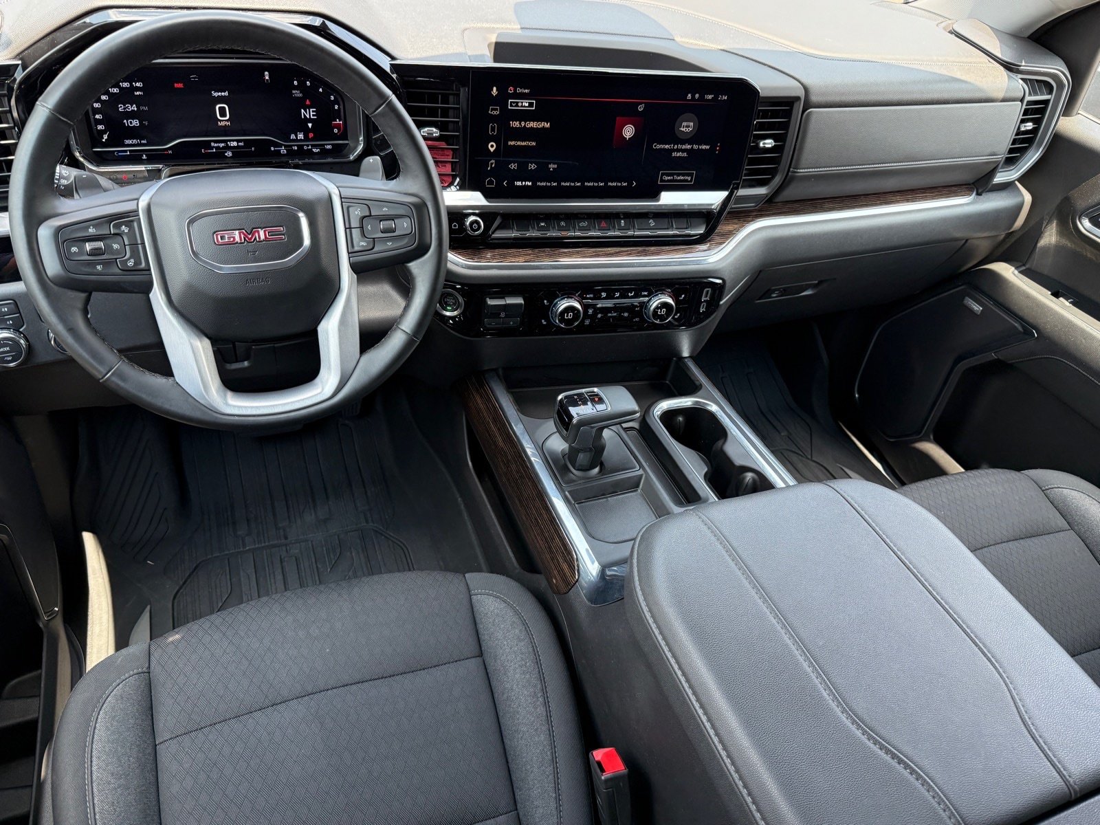 Used 2023 GMC Sierra 1500 Elevation w/ Preferred Package AWD/4WD image 12