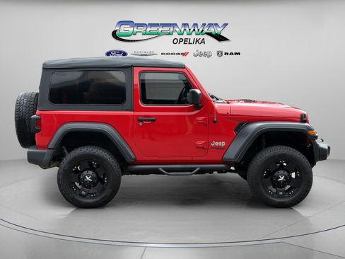 Used 2019 Jeep Wrangler Sport image 8