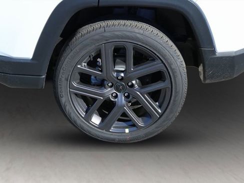 New 2026 Jeep Compass Latitude AWD/4WD image 9