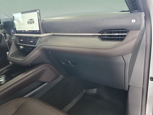 New 2026 Ford Explorer Platinum RWD image 19