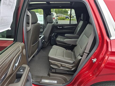 Certified 2024 GMC Yukon Denali image 26