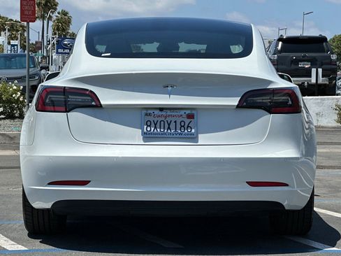 Used 2021 Tesla Model 3 Standard Range Plus RWD image 5