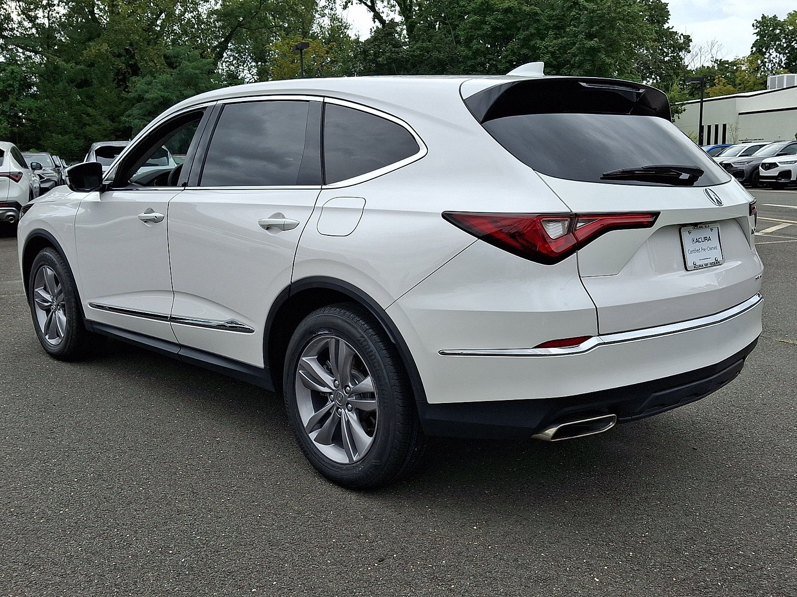 Certified 2024 Acura MDX SH-AWD image 4