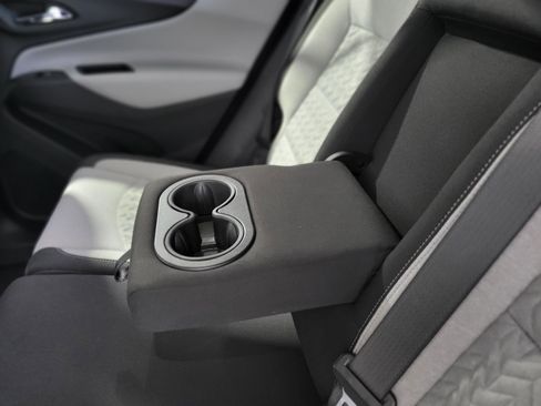 Certified 2022 Chevrolet Equinox LS image 31