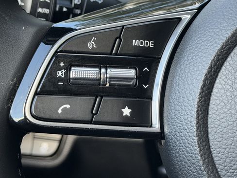 Used 2025 Kia Seltos S image 31