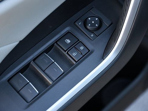 Certified 2025 Toyota RAV4 XLE Premium image 14