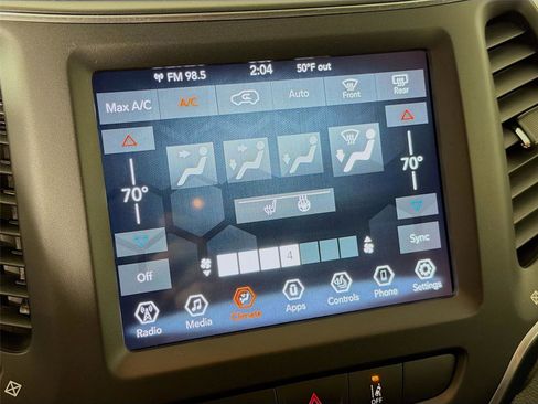 Used 2022 Jeep Cherokee Latitude Lux AWD/4WD image 16