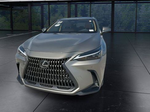 Certified 2024 Lexus NX 250 FWD image 3