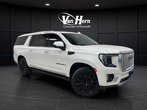 Used 2024 GMC Yukon XL Denali w/ Denali Reserve Package image 1
