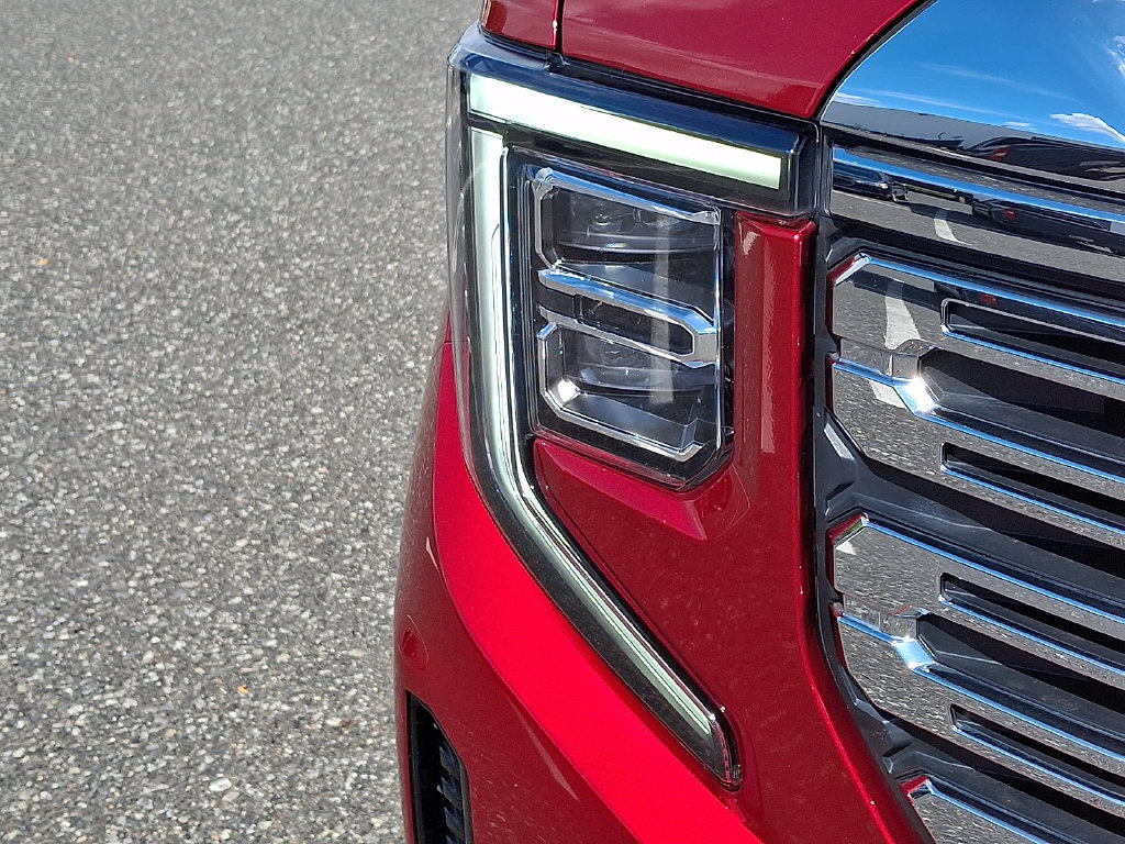 Used 2023 GMC Sierra 1500 Denali w/ Denali Reserve Package AWD/4WD image 12