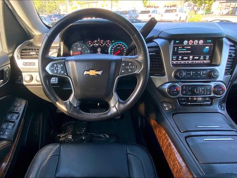 Used 2019 Chevrolet Tahoe Premier w/ RST 6.2L Performance Edition image 17