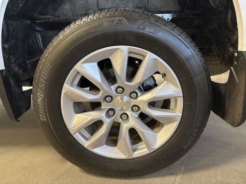 Used 2021 Chevrolet Silverado 1500 Custom image 10