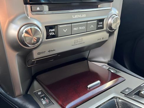 Used 2017 Lexus GX 460 Luxury AWD/4WD image 51