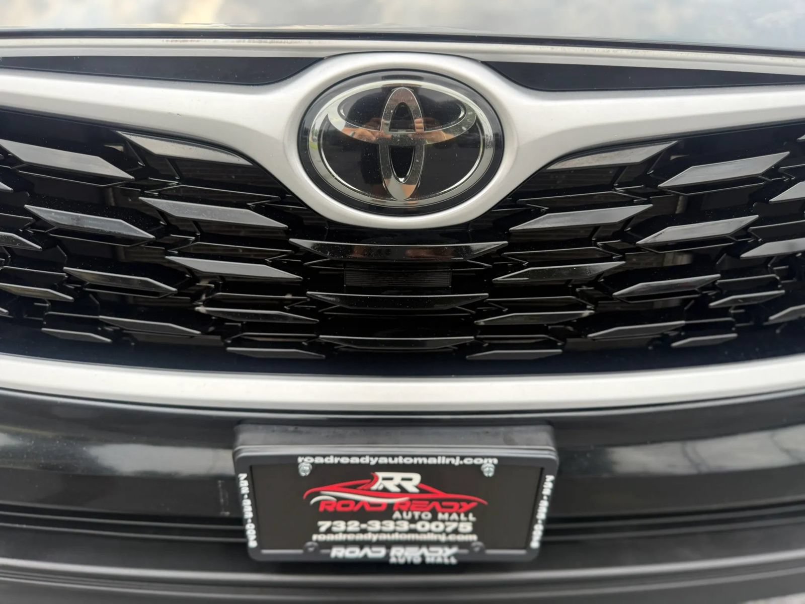 Used 2021 Toyota Highlander XLE AWD/4WD image 60
