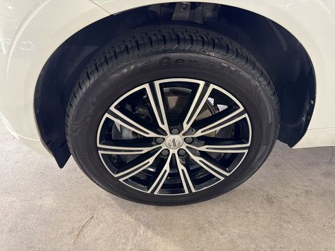 Used 2020 Volvo XC60 T5 Inscription w/ Protection Package AWD/4WD image 10