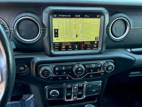 Used 2023 Jeep Wrangler Unlimited Sahara w/ Cold Weather Group AWD/4WD image 22