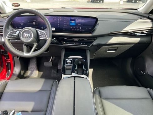 Certified 2025 Buick Envision Avenir AWD/4WD image 23
