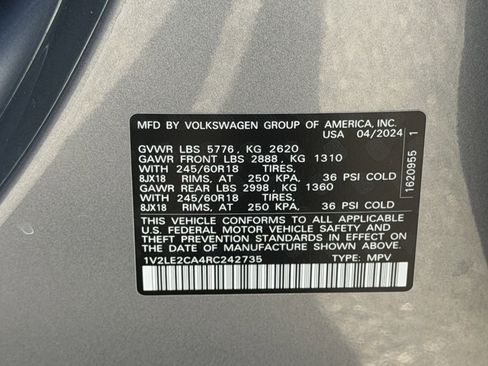 Used 2024 Volkswagen Atlas Cross Sport SE AWD/4WD image 29
