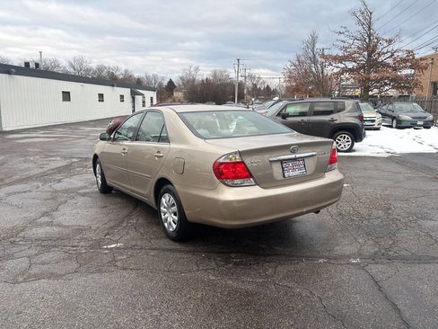 Used 2006 Toyota Camry LE image 3