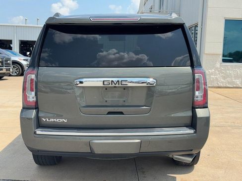 Used 2018 GMC Yukon Denali w/ Denali Ultimate Package AWD/4WD image 4