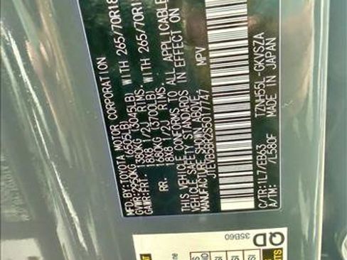 Certified 2025 Toyota 4Runner Trailhunter AWD/4WD image 15