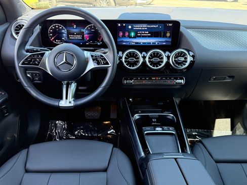 Used 2025 Mercedes-Benz GLA 250 image 43