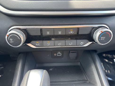 Used 2024 Nissan Altima 2.5 S image 17