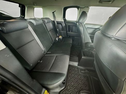 Used 2008 Toyota FJ Cruiser 2WD image 26