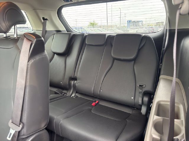 Certified 2026 Kia Carnival FWD image 16