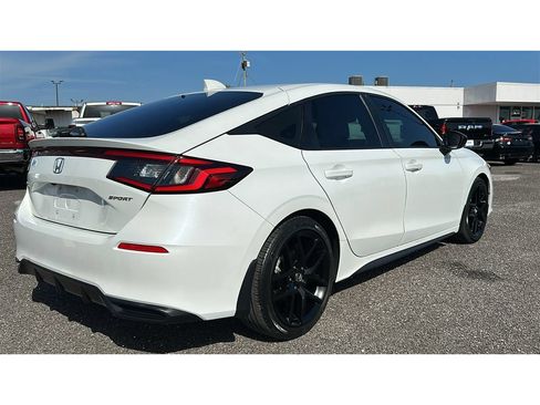 Used 2023 Honda Civic Sport image 5