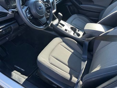Used 2024 Subaru Crosstrek 2.0i Premium image 11
