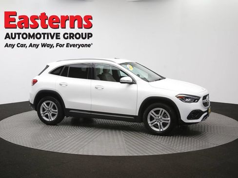 Used 2022 Mercedes-Benz GLA 250 4MATIC w/ Premium Package Lite image 46