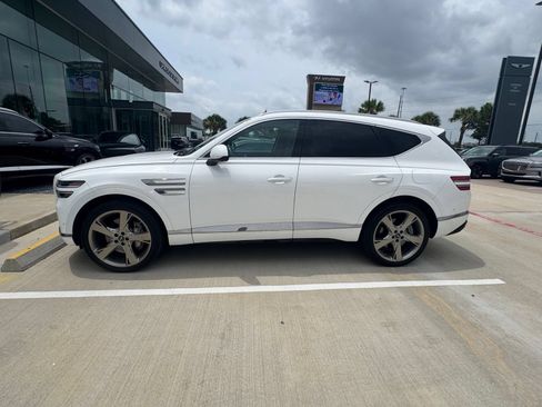 Used 2024 Genesis GV80 2.5T w/ Prestige Package AWD/4WD image 3