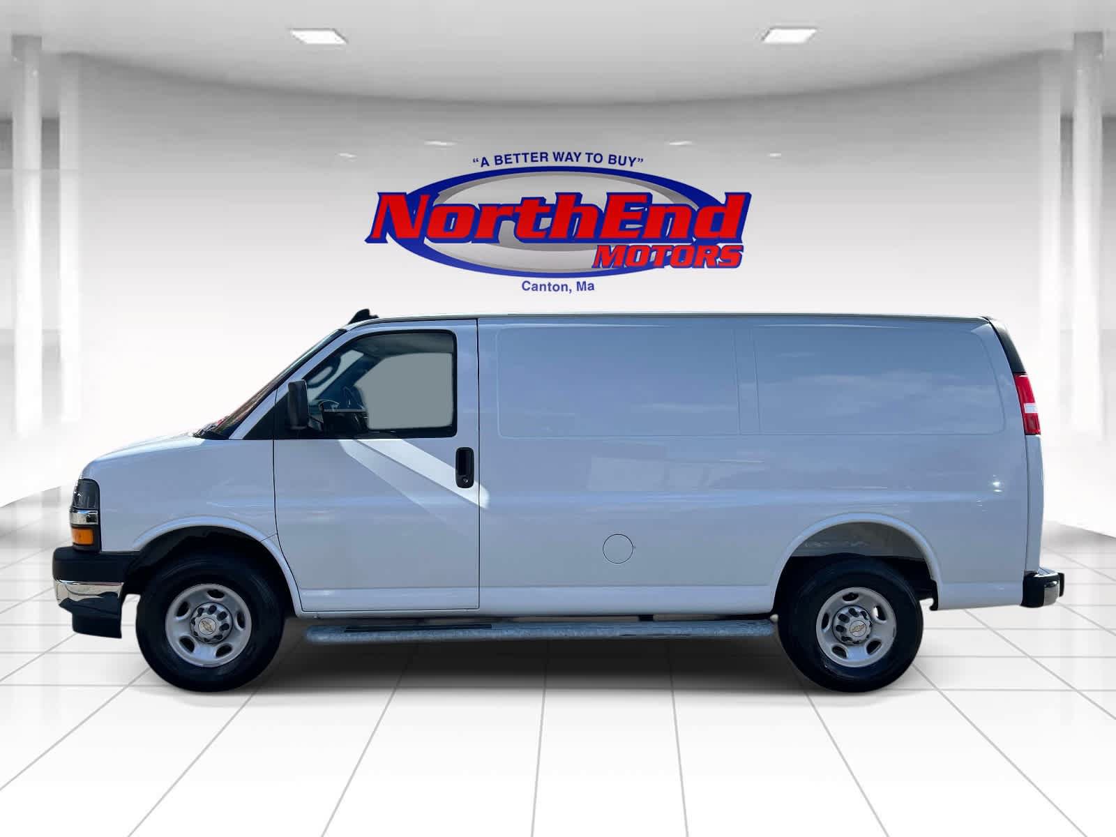 Used 2025 Chevrolet Express 2500 w/ Driver Convenience Package RWD image 6
