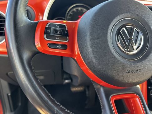 Used 2017 Volkswagen Beetle 1.8T S FWD image 21