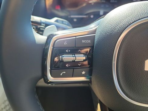 New 2026 Kia Carnival EX FWD image 26