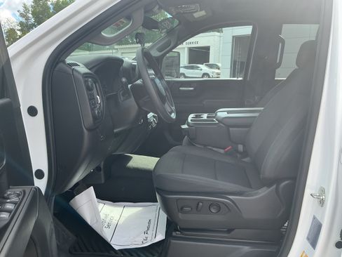 Certified 2025 Chevrolet Silverado 2500 Custom w/ Custom Convenience Package AWD/4WD image 6