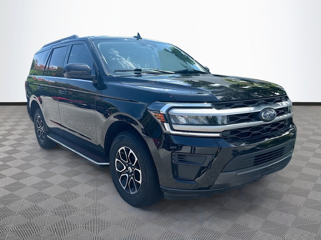 Used 2023 Ford Expedition XLT RWD image 4