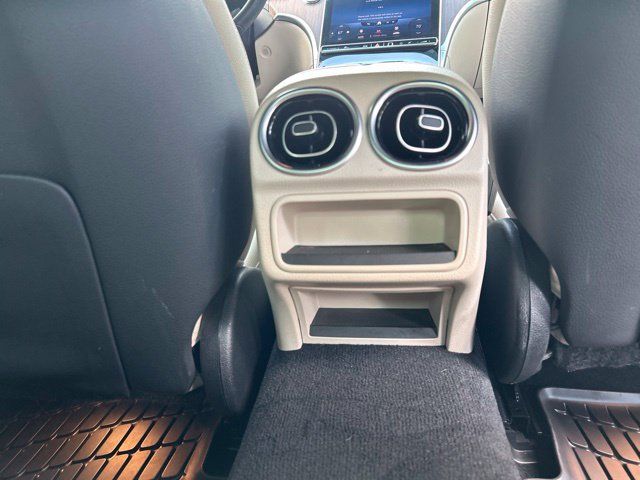 Used 2022 Mercedes-Benz C 300 4MATIC Sedan image 31