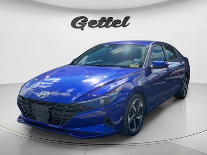 Used 2023 Hyundai Elantra SEL w/ Convenience Package