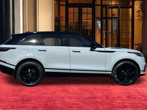 New 2026 Land Rover Range Rover Velar Dynamic SE image 9