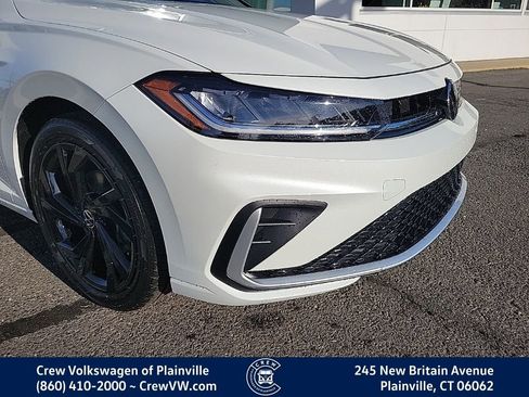 New 2026 Volkswagen Jetta SE image 21