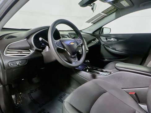 Used 2018 Chevrolet Malibu LS FWD image 30