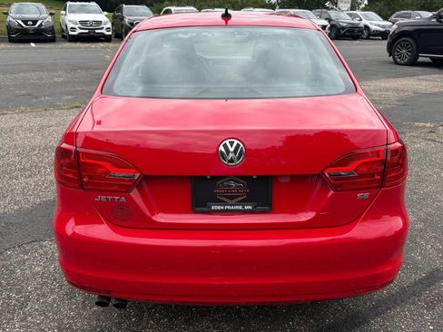 Used 2014 Volkswagen Jetta SE image 4
