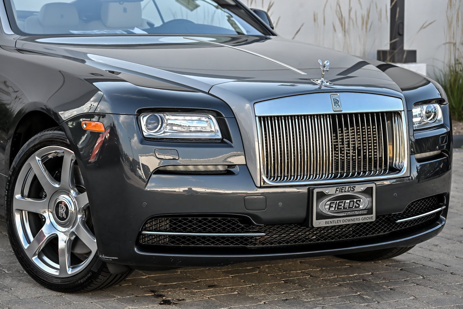 Used 2016 Rolls-Royce Wraith RWD image 2